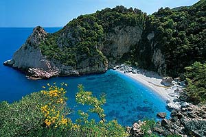 Μαγευτικές είναι οι παραλίες της περιοχής