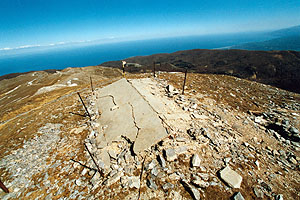 Εκκλησάκι στην Κορυφή του Κισσάβου