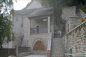 Η Μονή Πελεκητής