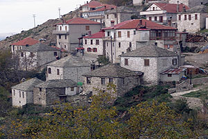 Πετρόκτιστα σπίτια στο Λιβάδι